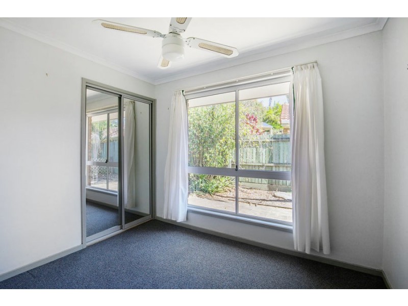 13 Hochtief Court, Edens Landing QLD 4207