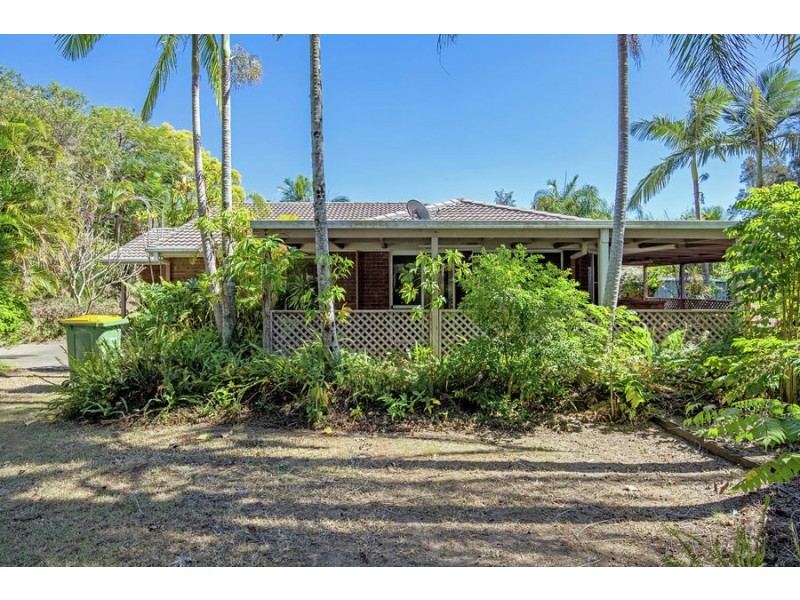 13 Hochtief Court, Edens Landing QLD 4207