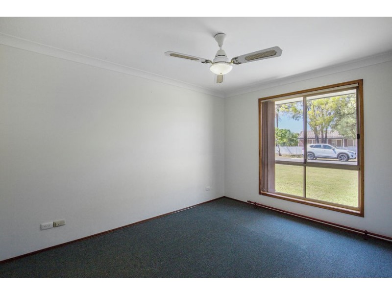 9 Glendevon Crescent, Mount Warren Park QLD 4207
