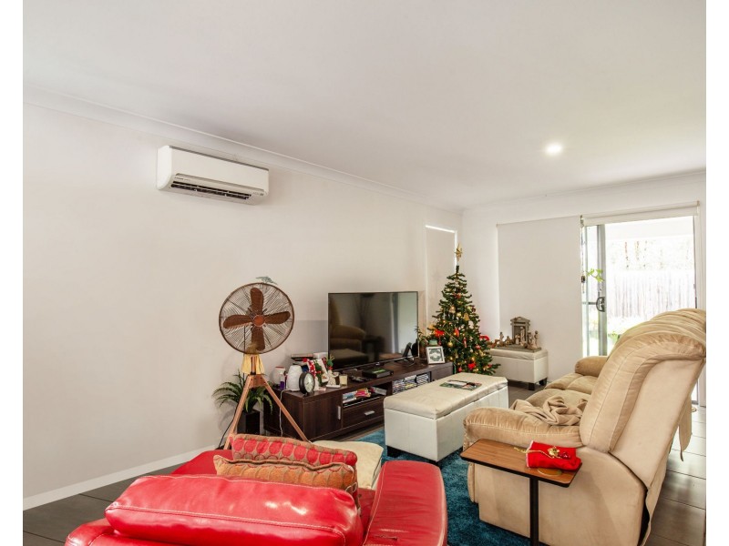 68 Mieka Crescent, Pimpama QLD 4209