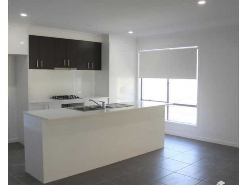 68 Mieka Crescent, Pimpama QLD 4209