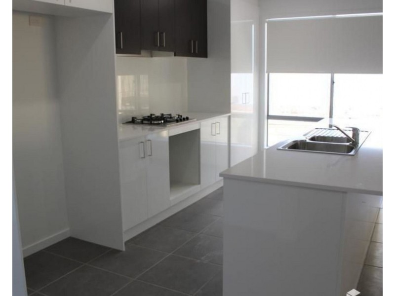 68 Mieka Crescent, Pimpama QLD 4209