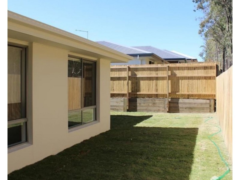 68 Mieka Crescent, Pimpama QLD 4209