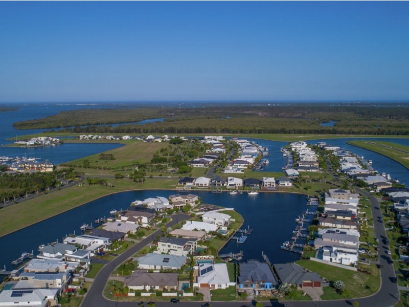 27 Sundown Place, Calypso Bay, Jacobs Well QLD 4208