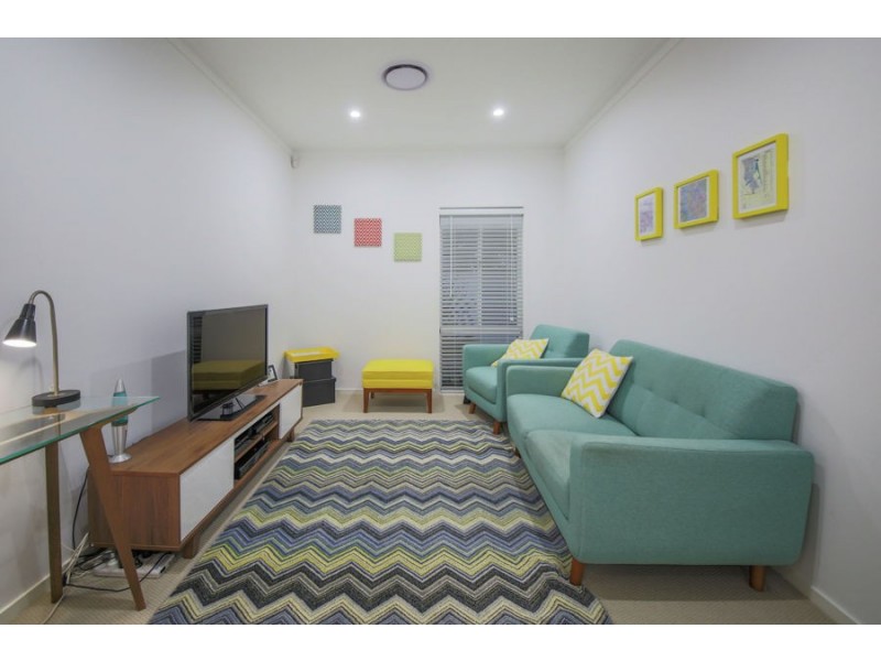 27 Sundown Place, Calypso Bay, Jacobs Well QLD 4208