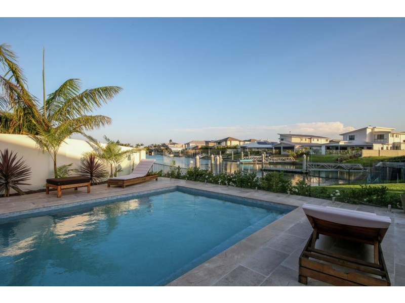 27 Sundown Place, Calypso Bay, Jacobs Well QLD 4208