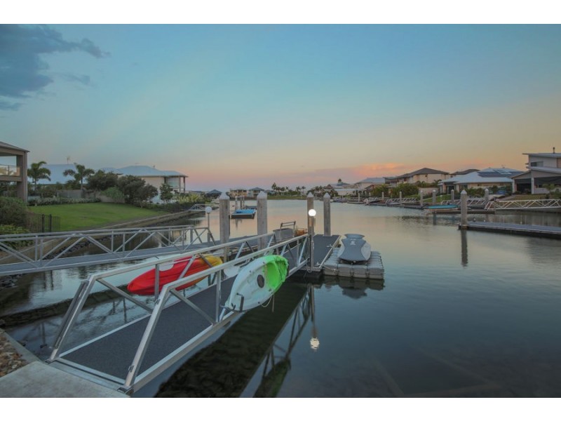 27 Sundown Place, Calypso Bay, Jacobs Well QLD 4208