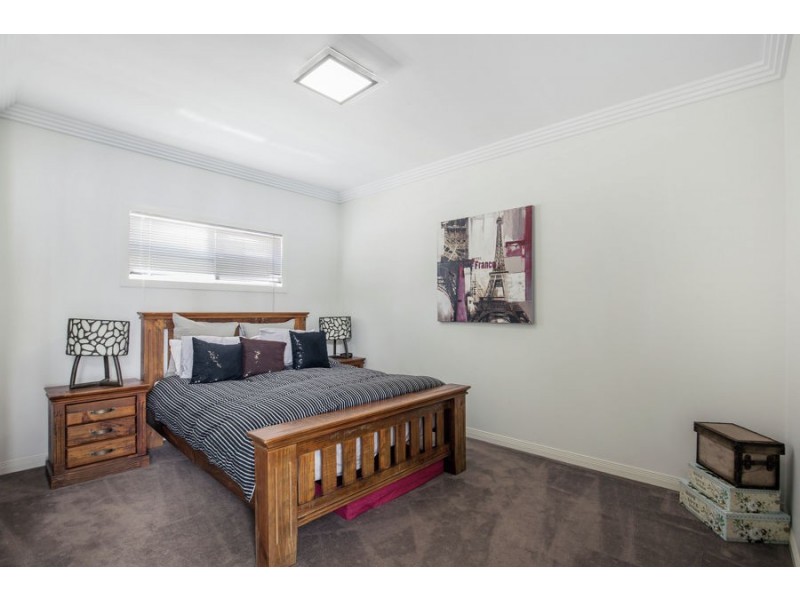 11 Marina Parade,, Jacobs Well QLD 4208