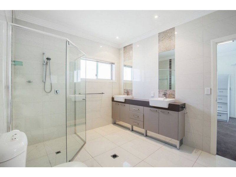 11 Marina Parade,, Jacobs Well QLD 4208