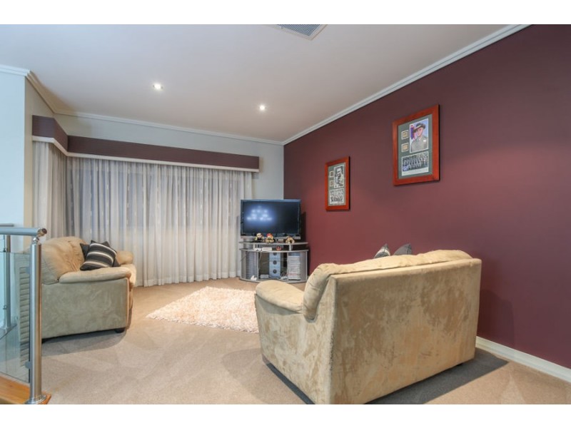 29 Marina Parade, Jacobs Well QLD 4208