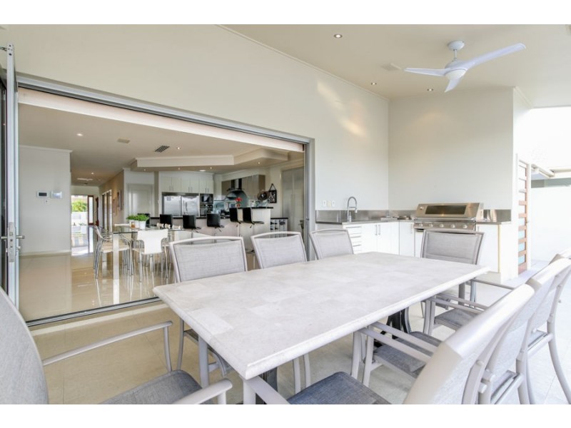 29 Marina Parade, Jacobs Well QLD 4208