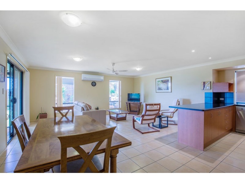 12 Hatutu Street, Pacific Pines QLD 4211