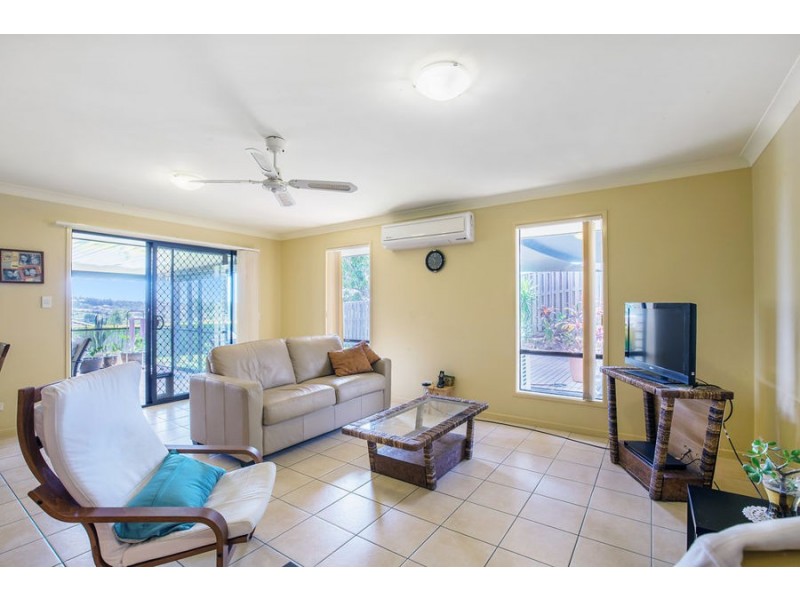 12 Hatutu Street, Pacific Pines QLD 4211