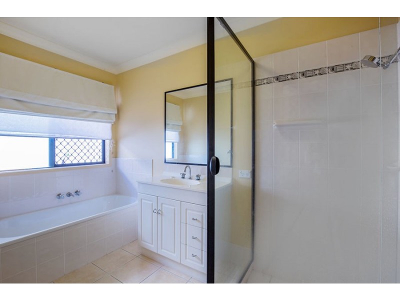 12 Hatutu Street, Pacific Pines QLD 4211