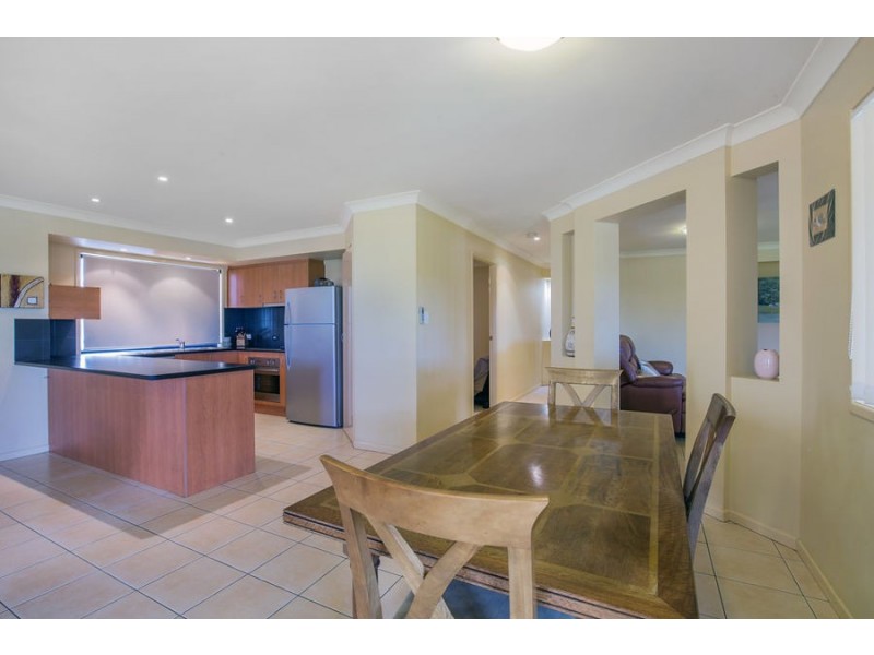12 Hatutu Street, Pacific Pines QLD 4211