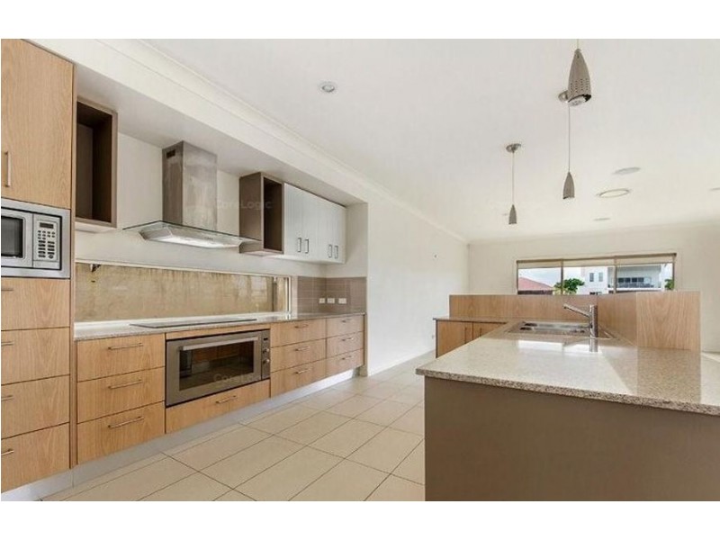 10 Windward Place, Jacobs Well QLD 4208