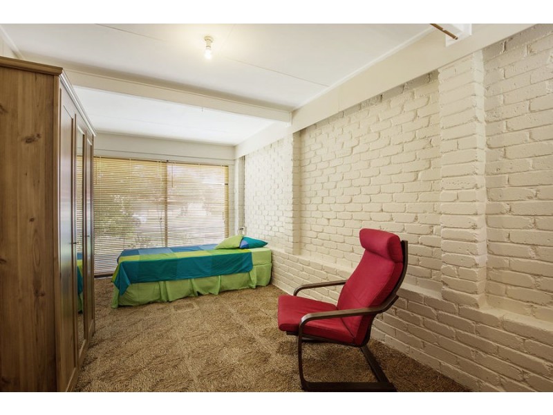 9 Caloola Drive, Springwood QLD 4127