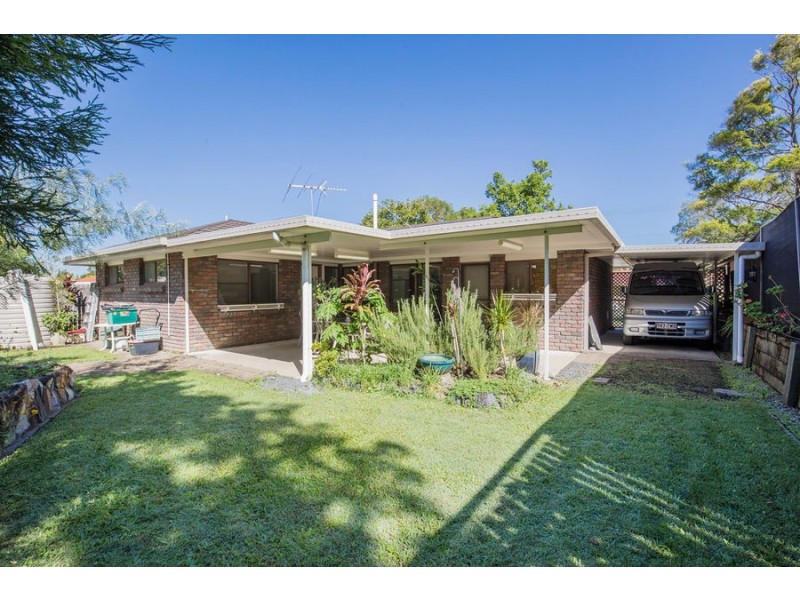 9 Caloola Drive, Springwood QLD 4127