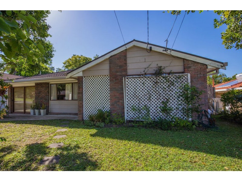 9 Caloola Drive, Springwood QLD 4127