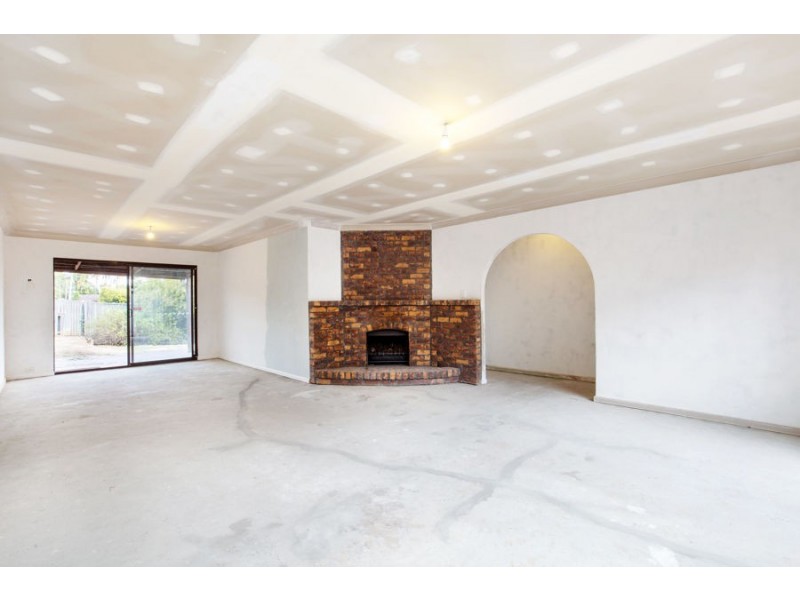 8 Mayflower Street, Daisy Hill QLD 4127