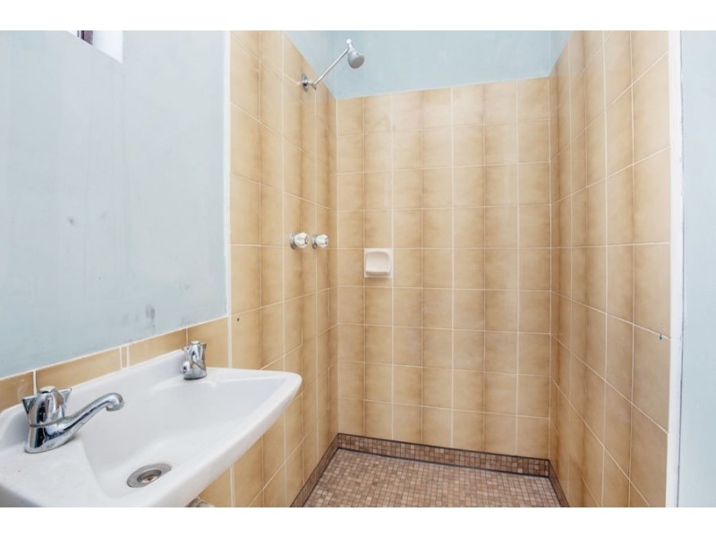 8 Mayflower Street, Daisy Hill QLD 4127