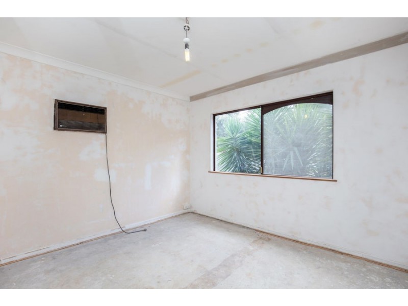 8 Mayflower Street, Daisy Hill QLD 4127