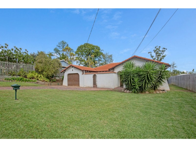 8 Mayflower Street, Daisy Hill QLD 4127