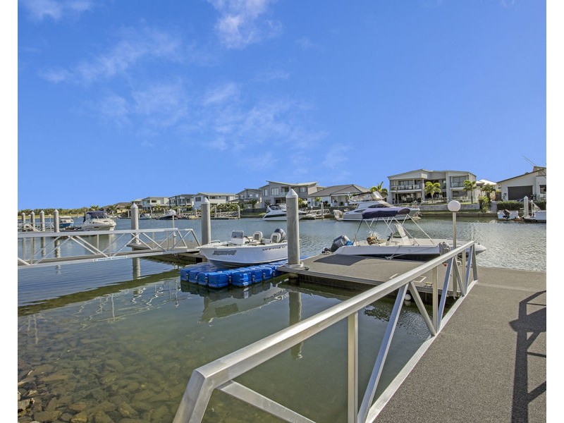 24 Paradise Parade, Jacobs Well QLD 4208