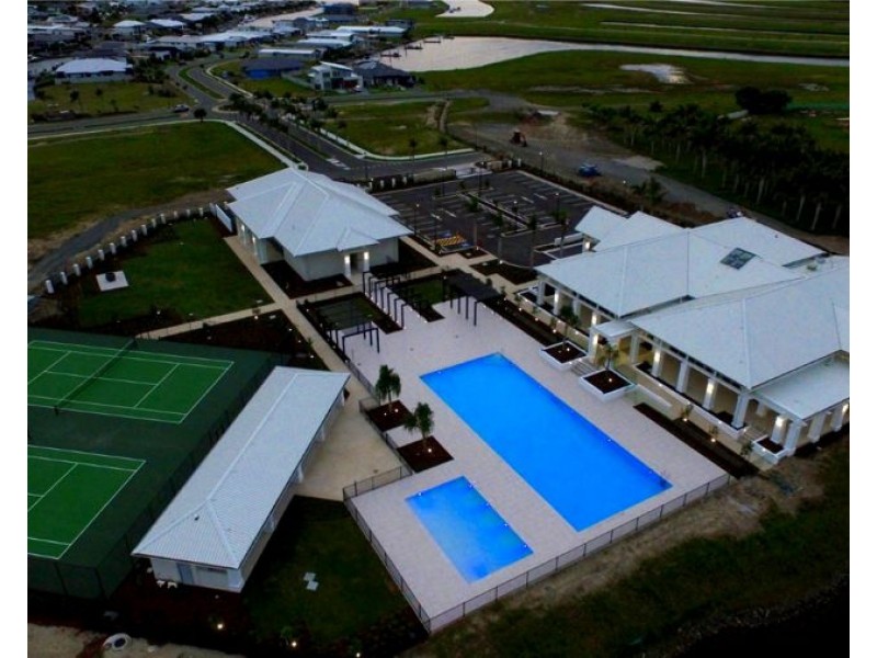 24 Paradise Parade, Jacobs Well QLD 4208