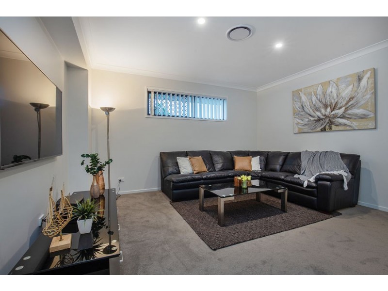 11 Catalina Parade, Jacobs Well QLD 4208