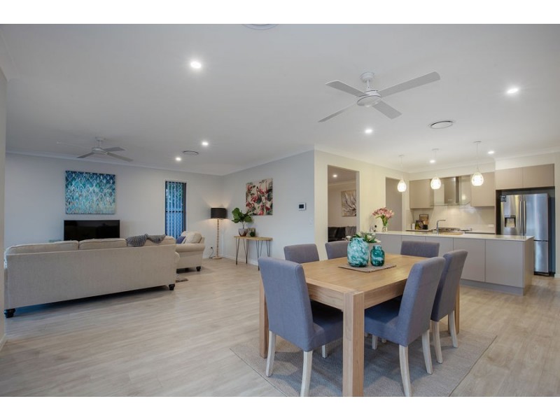 11 Catalina Parade, Jacobs Well QLD 4208