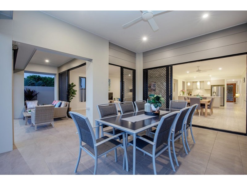 11 Catalina Parade, Jacobs Well QLD 4208