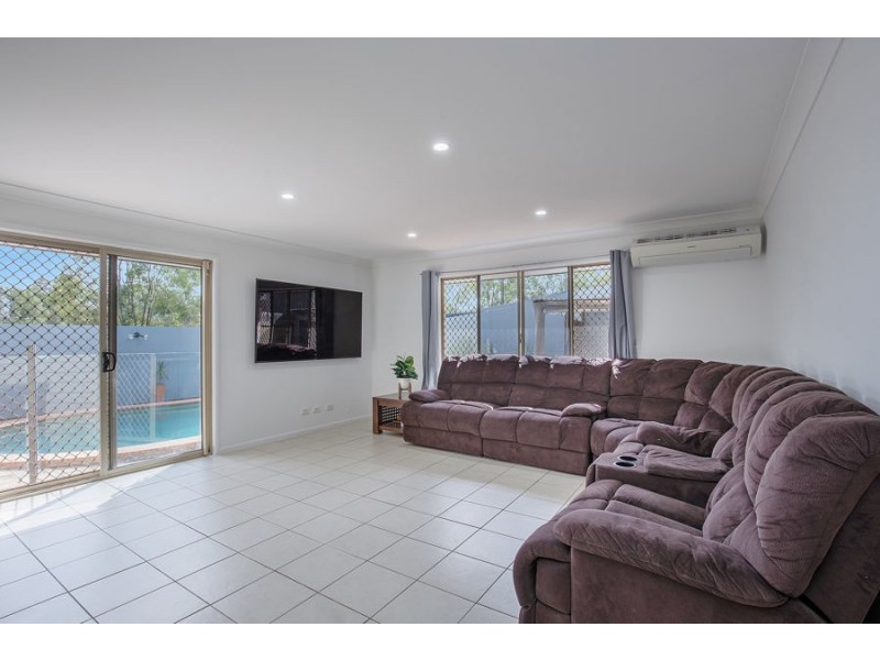 18 Yarwood Cresent, Ormeau Hills QLD 4208