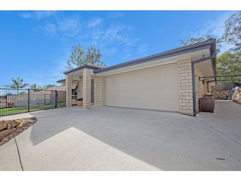 18 Yarwood Cresent, Ormeau Hills QLD 4208