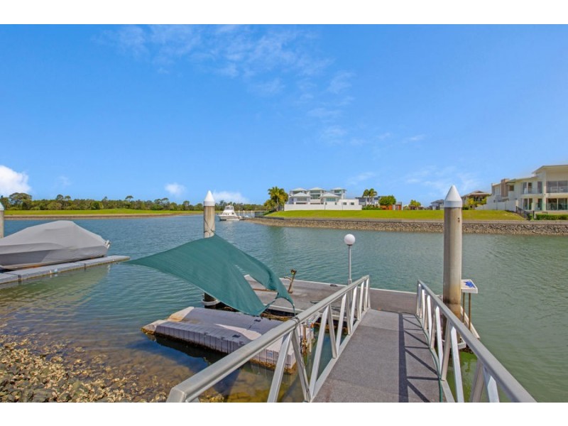 33 Marina Parade, Jacobs Well QLD 4208