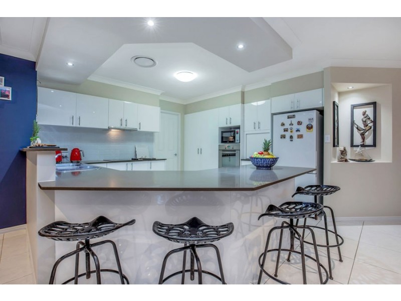 6 Drumbeat Pl, Coomera Waters QLD 4209