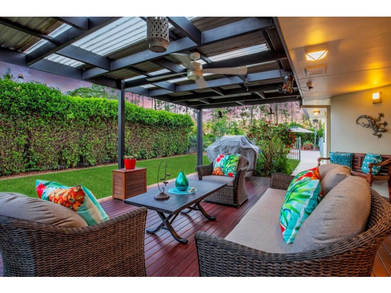 6 Drumbeat Pl, Coomera Waters QLD 4209