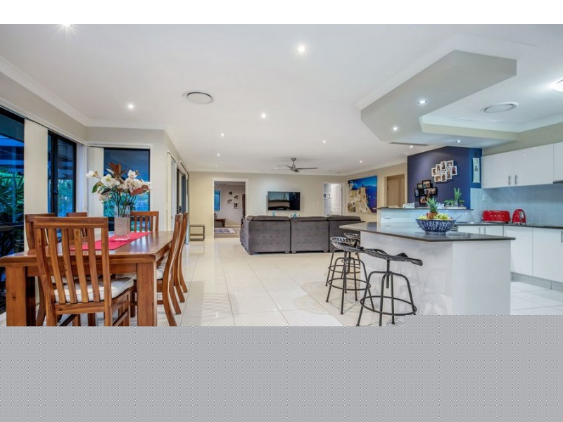 6 Drumbeat Pl, Coomera Waters QLD 4209