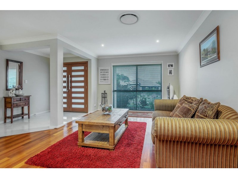 6 Drumbeat Pl, Coomera Waters QLD 4209