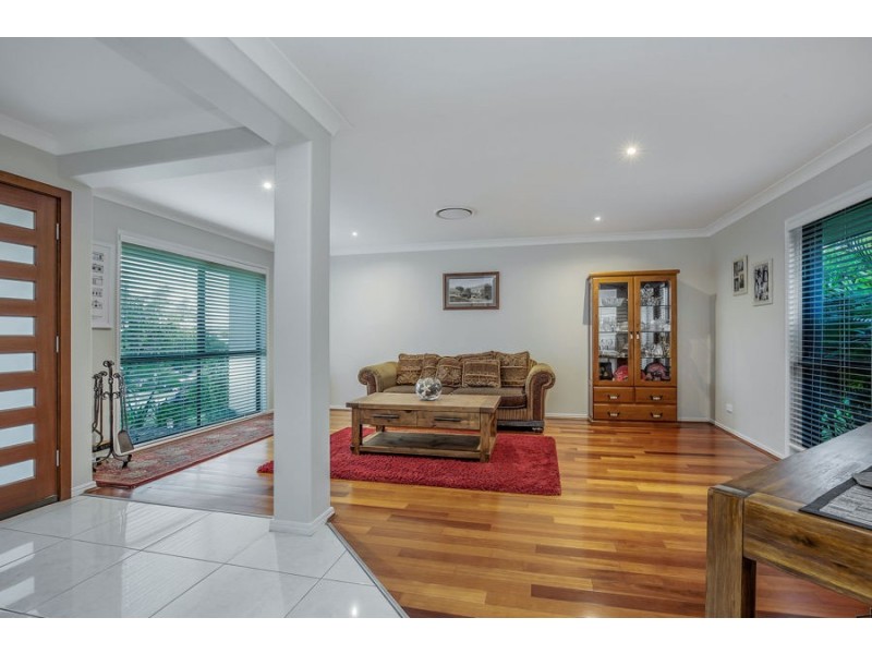 6 Drumbeat Pl, Coomera Waters QLD 4209
