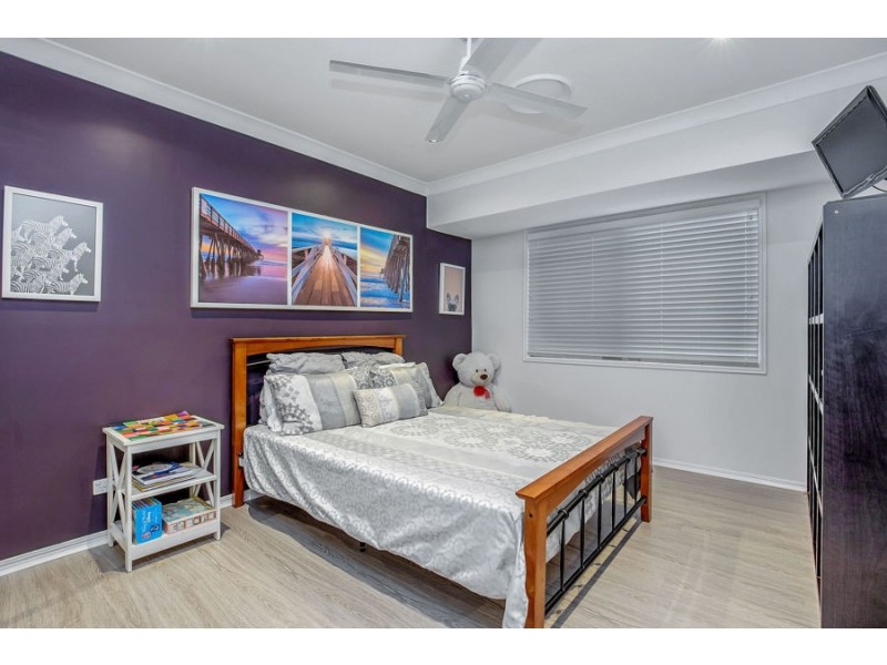 6 Drumbeat Pl, Coomera Waters QLD 4209