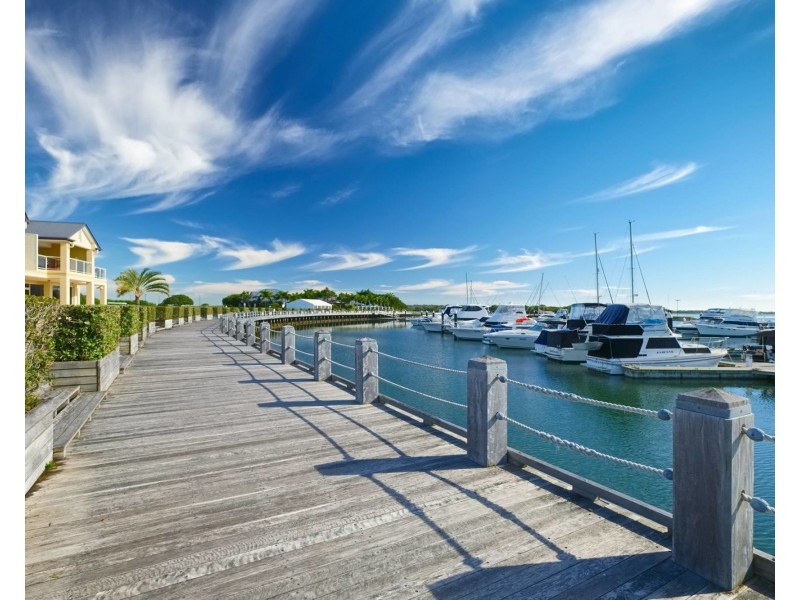 45 Marina Parade, Jacobs Well QLD 4208