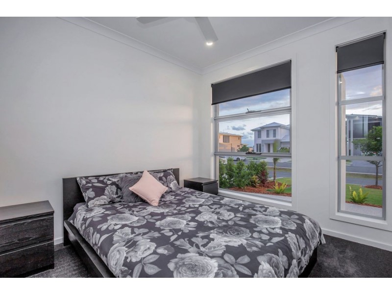 22 Paradise Parade, Jacobs Well QLD 4208