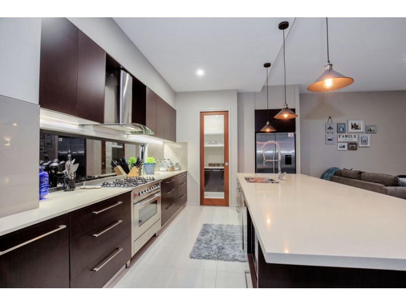 22 Sundown Place, Jacobs Well QLD 4208