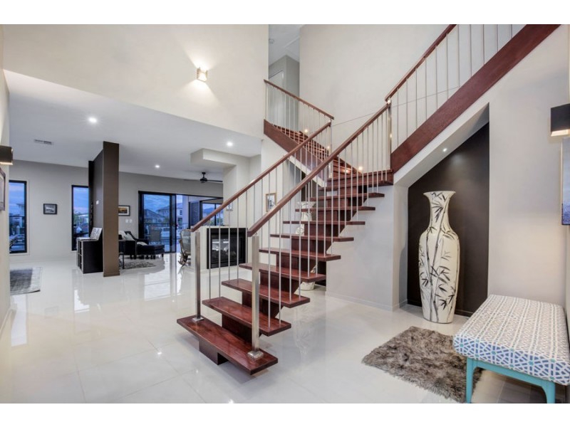 22 Sundown Place, Jacobs Well QLD 4208