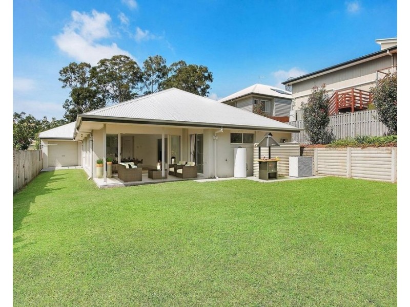 4 John Markwell Parade, Daisy Hill QLD 4127