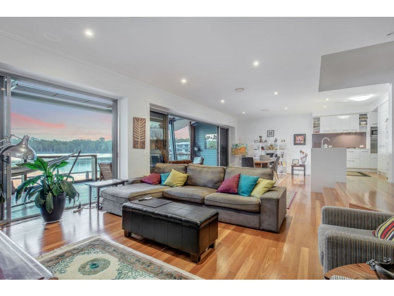 8/1 Manacor Place, Coombabah QLD 4216