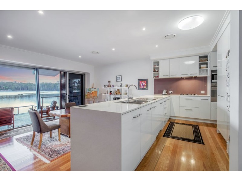 8/1 Manacor Place, Coombabah QLD 4216