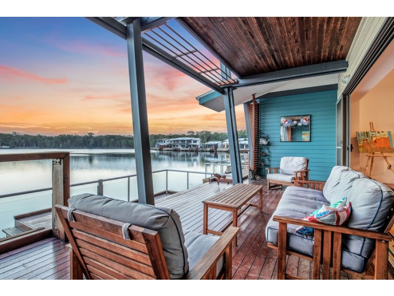 8/1 Manacor Place, Coombabah QLD 4216