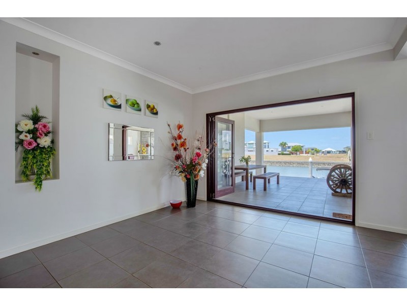 31 Marina Parade, Jacobs Well QLD 4208